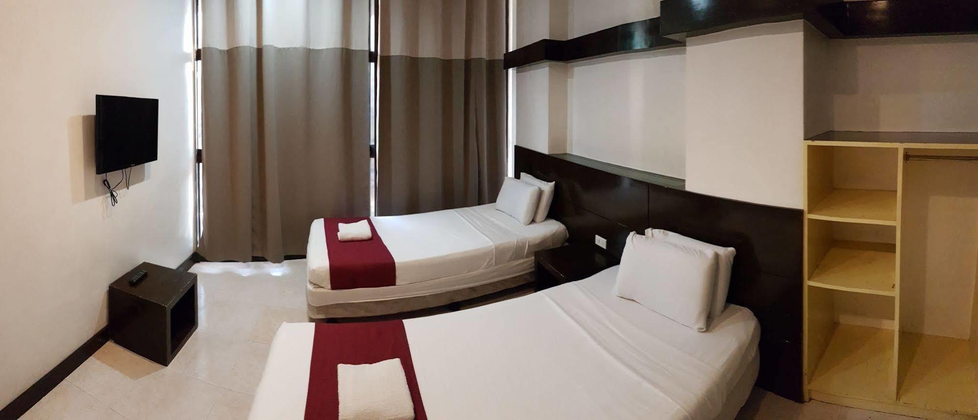 Ong Bun Pension House Iloilo City Kültér fotó