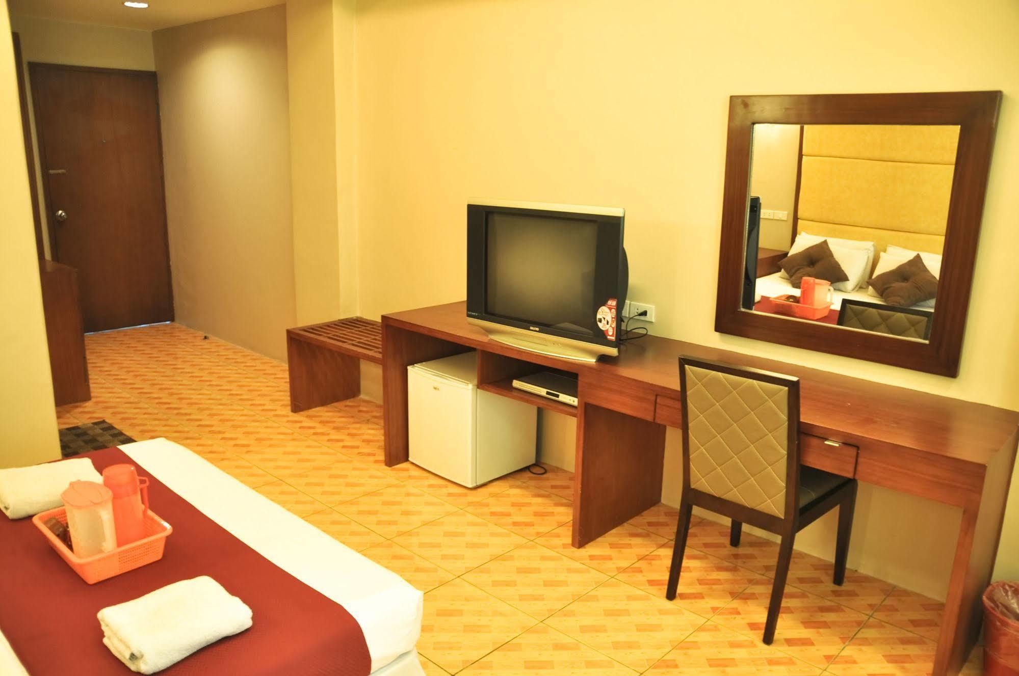 Ong Bun Pension House Iloilo City Kültér fotó